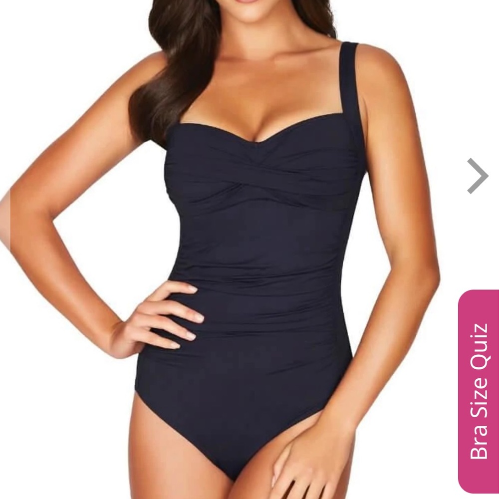 NWOT Sea Level Essentials Twist Front One piece swimsuit